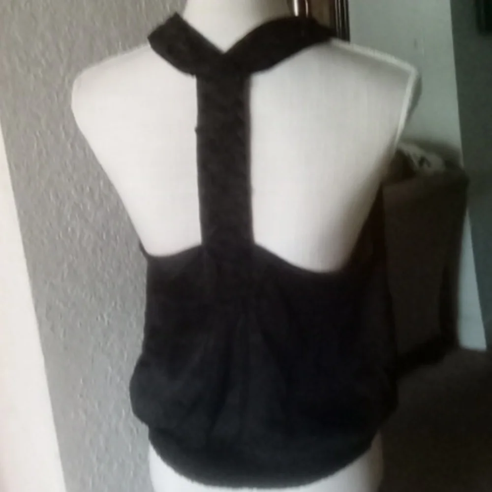 Clothes - Picture 4 of 4